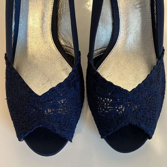 Adrianna Papell Navy Blue Satin Peep Toe Kitten Heel Shoes Size 9.5W - Picture 8 of 11